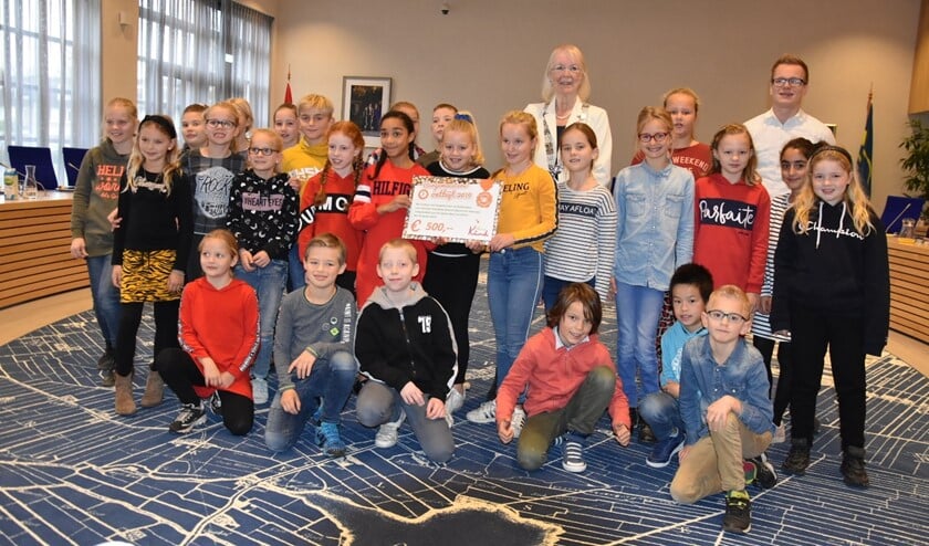 Op de foto met de burgemeester van Pijnacker-Nootdorp.