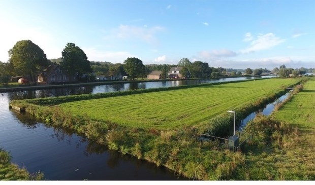 De Vliet - en haar oevers - bij Leidschendam-Voorburg wordt ook schoongemaakt (archieffoto).