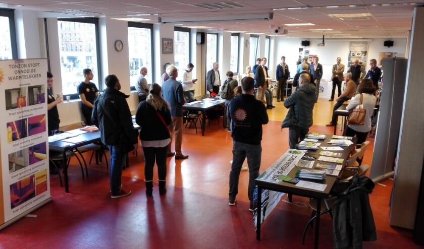 De Dag van de Warmte te Ypenburg staat in het teken van geothermie en andere slimme bespaartips. Tijdens de bijeenkomst worden de corona richtlijnen opgevolgd (foto van bijeenkomst in maart 2019). Foto: pr