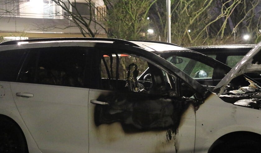 De afgelopen maanden wordt Leidschendam-Voorburg geteisterd door een reeks van autobrandjes en vernielingen met vuurwerk (archieffoto).