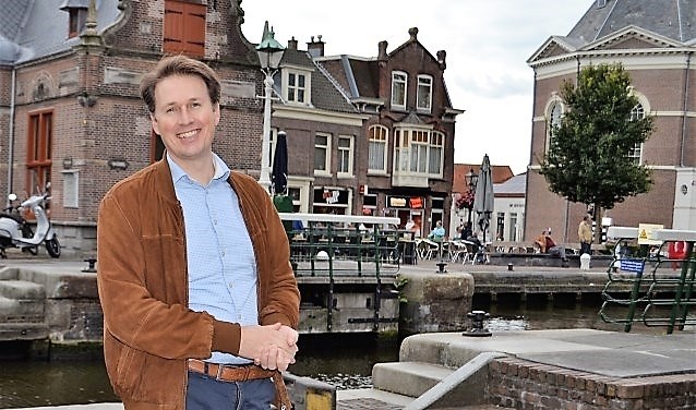 Raadslid Fred Duijn (CDA): "Zonder betere doorstroming en meer parkeerplekken slibt het centrum dicht" (foto: Inge Koot).