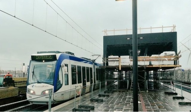 Uit de testen bleek dat de spoorbeveiliging voor het gehele traject goed werkt. Foto: https://www.stationlansingerland-zoetermeer.nl/actueel/