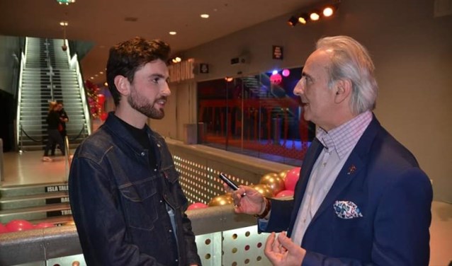Duncan Laurence in gesprek met popjournalist Martin Reitsma uit Delfgauw. (foto: Els de Wit)