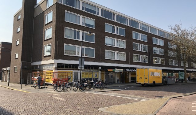De Jumbo staat nu nog in de steigers, maar er komt iets moois voor terug (foto's: KW).