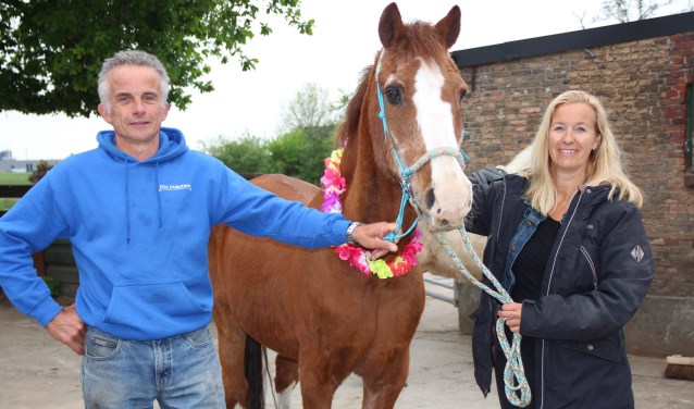Sonja en Theo met de jarige Maybe.