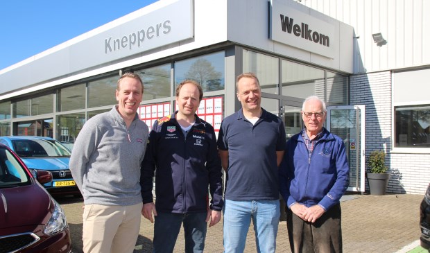 Kneppers is een familiebedrijf zonder maatpakken en stropdassen.