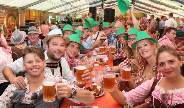 Op vrijdag 11 en zaterdag 12 is het Oktoberfest in Nootdorp. Op vrijdag is het voor bedrijven en organisaties.