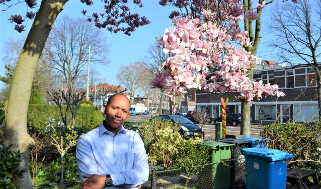 Delroy Blokland is in 2007 naar Voorburg verhuisd. Toen zijn kinderen naar de basisschool gingen, heeft Blokland zich gemeld bij de lokale PvdA om meer betrokken te zijn bij het bestuur van de gemeente.