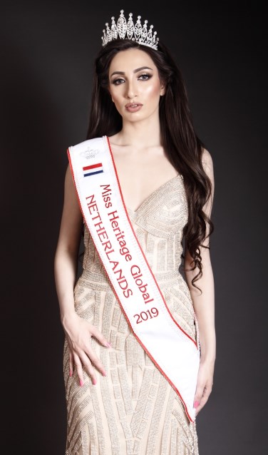 Naast haar kersverse carrière als miss zingt Miisz Gracie en doet ze aan internationaal acteer- en modellenwerk. Foto: pr
