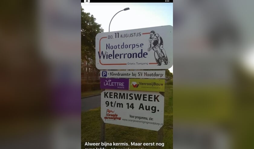 Sponsors worden al jaar en dag getoond op de borden. (foto: Claudio Houtman)