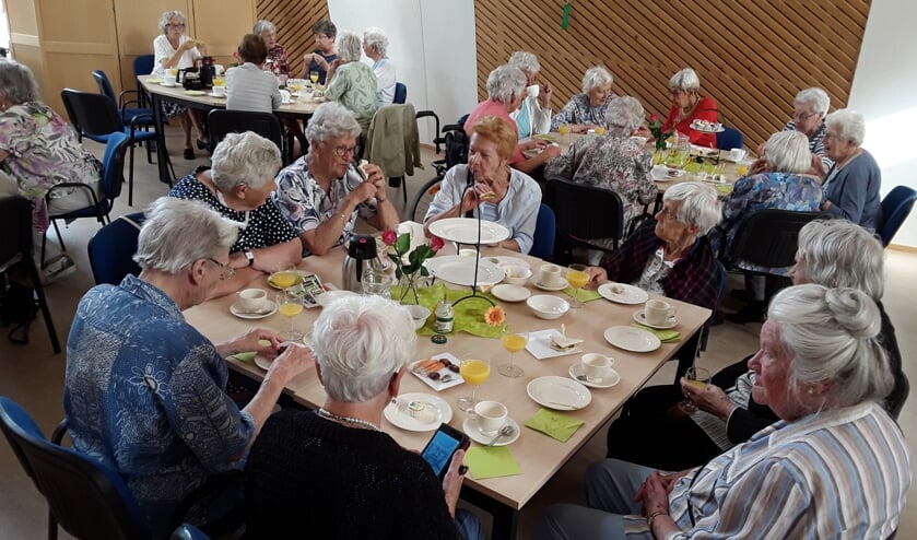Voor de laatste keer aan tafel.