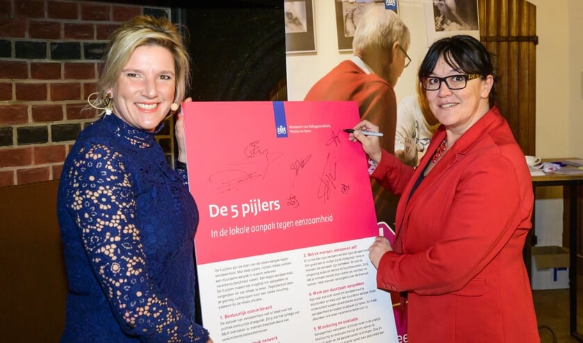 De vijf pijlers worden onderschreven. (foto: Jeroen van der Meyde)