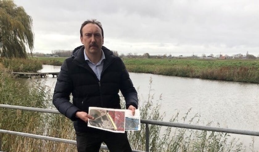 <p>William de Blok aan de rand van de Nieuwe Driemanspolder. Foto: Hart voor Den Haag</p>