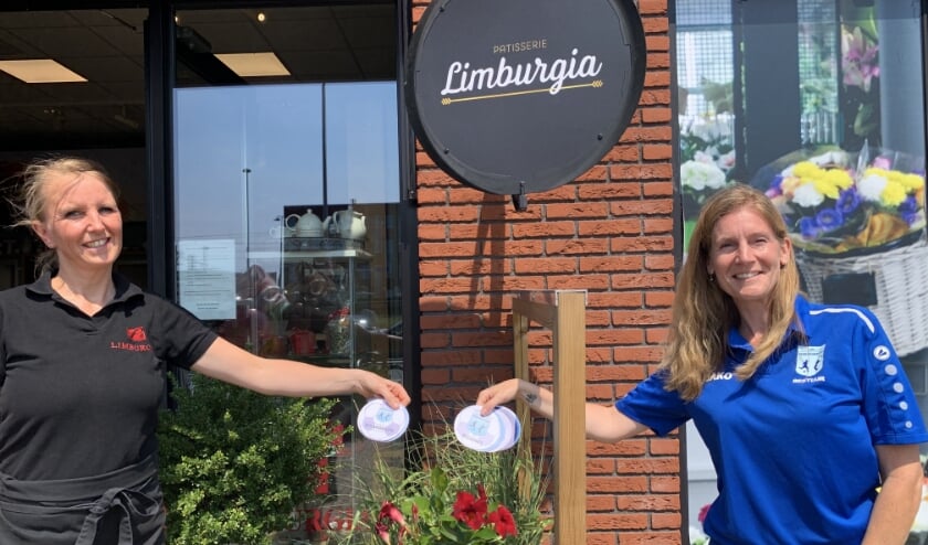 Met de actie bedankt SV Leidschenveen al haar vriijwilligers en steunt tevens de lokale winkeliers. Foto: pr