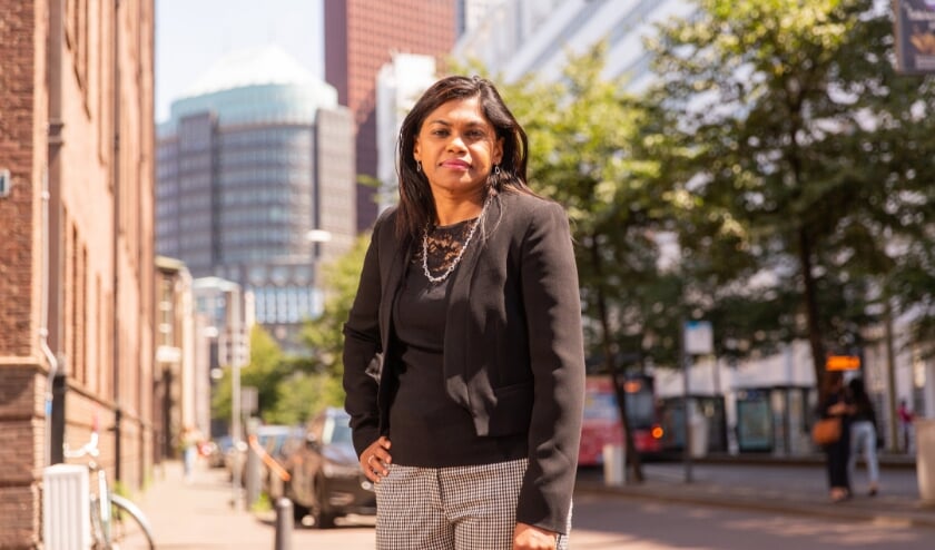 Als eerste stad in Nederland organiseert Den Haag een speciale vaccinatieweek. Wethouder Kavita Parbhudayal: ‘Vaccineren is de norm en een gezamenlijke verantwoordelijkheid.' Foto: pr