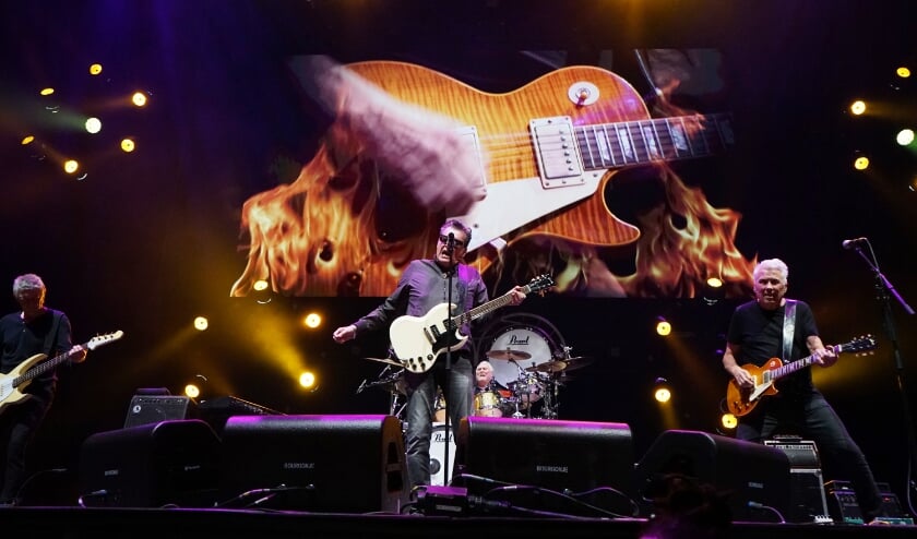 <p>Robert Jan Stips van ooit Golden Earring schrijft ook mee aan Boulevard of Music. Foto: Martin Reitsma</p>