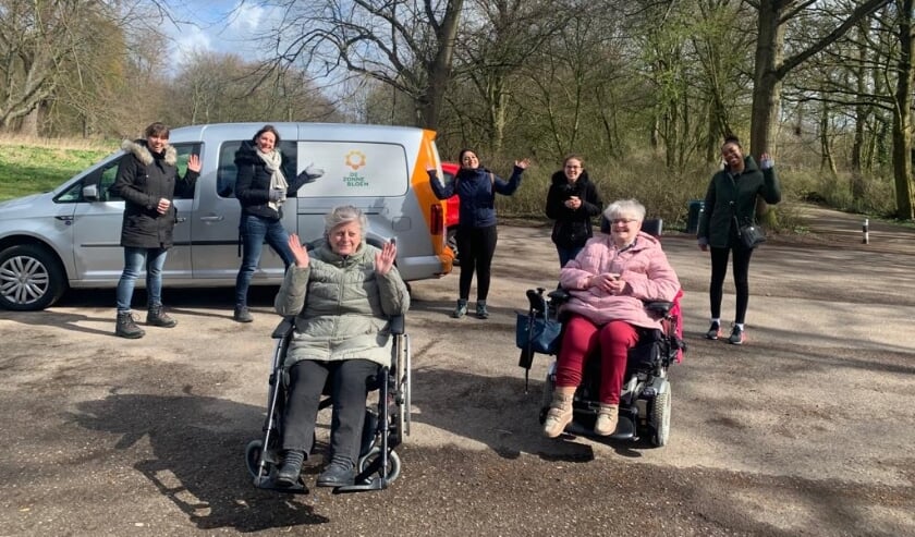 <p>Zonnebloem Leidschenveen-Ypenburg is een maandelijkse coronaproof wandelclub gestart. Foto: pr</p>
