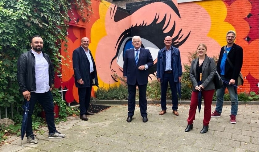 <p>Burgemeester Van Zanen bezocht de wijken Kortenbos en Zeeheldenkwartier. </p>