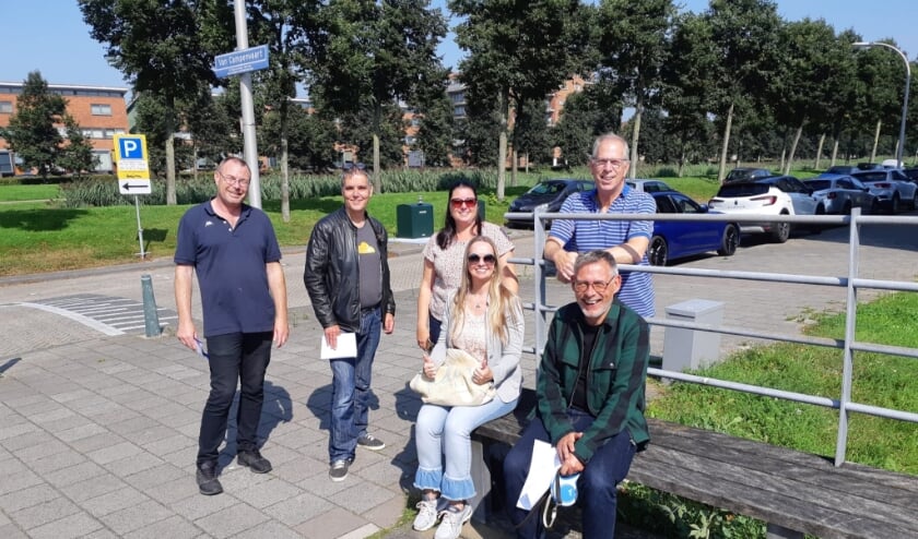 <p>Het Wijkschouwteam met zittend 2e van rechts Jolanda Klok.(Bron: Jolanda. Tekst: Dick Muijs)</p>