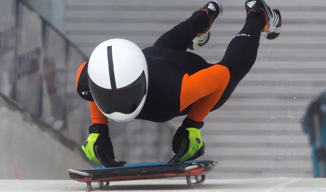 Skeletonner Bram Zeegers in actie.
