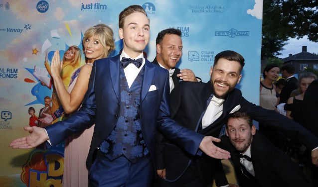 Dylan Haegens tijdens de première van zijn bioscoopfilm in Venray. (foto: Rikus ten Brücke)
