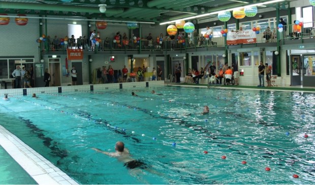 De X-triathlon bestaat, net als een gewone triathlon, uit zwemmen, fietsen en hardlopen Foto: archief Peel en Maas