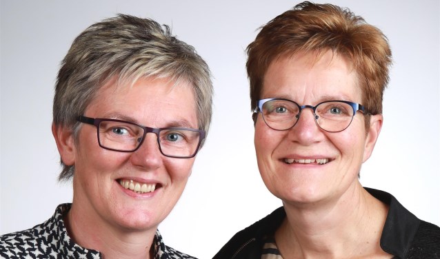 Mieke Rongen en Maria Claessen. Foto: Fotohuis Venray.