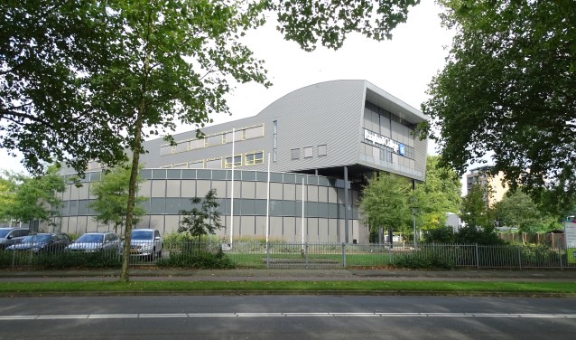Het Raayland College kan 241 nieuwe brugklassers begroeten.