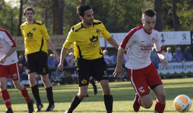 Volharding won zaterdagavond in Overloon met 1-3 van SSS'18. Foto: Bas Delhij.