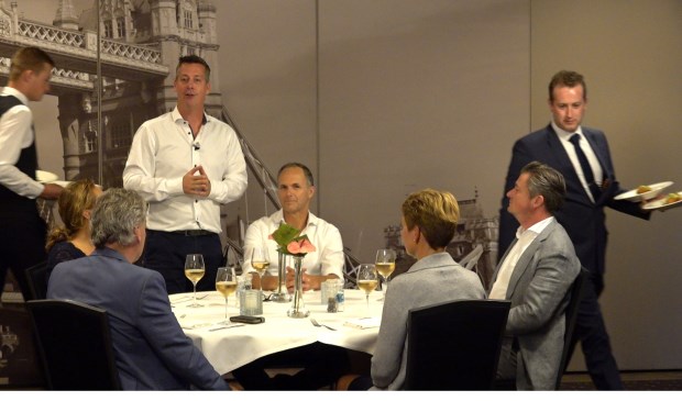 Rob van Lieshout presenteert het programma Venray in bedrijf.