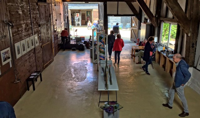 Eén van de 34 locaties waar kunst werd getoond was de 'Schuur van Son' in Dirksland. Foto: Anne-Marie Vermaat