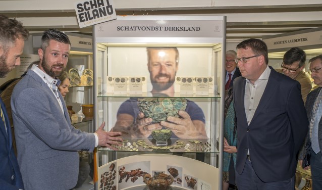De opening van de expositie 'Schateiland Goeree-Overflakkee'.