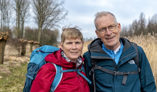 Kees en Corry van 't Zelfde kunnen iedereen een pelgrimstocht aanbevelen. Foto: Jaap Peeman