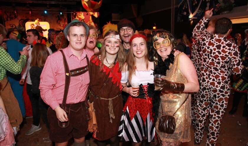 Gemaskerd bal in De Nieuwe Doelen