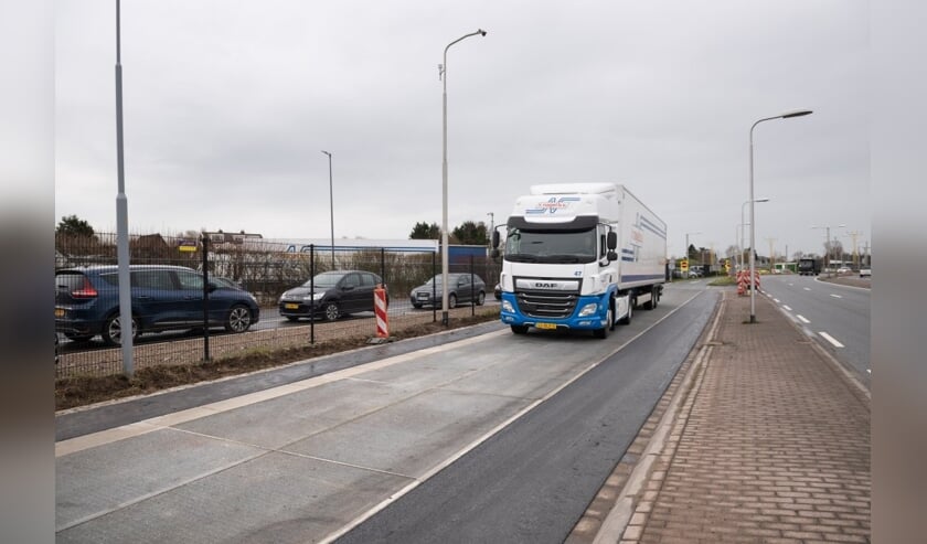 De SolaRoad is aangelegd op de Fokkerweg in Oude Meer.