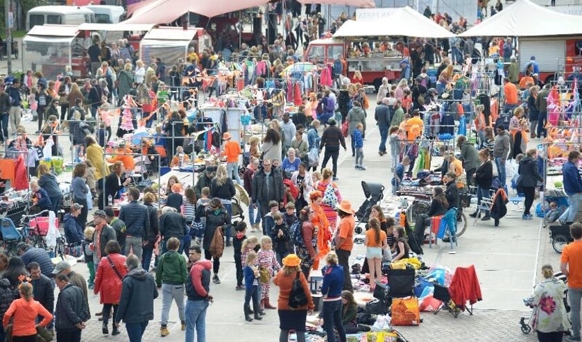 Koningsdag op de NDSM-werf.