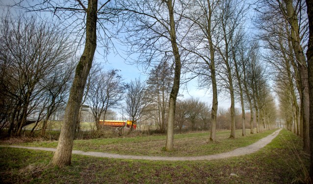 Zicht op de huidige rotonde bij Middenmeer.