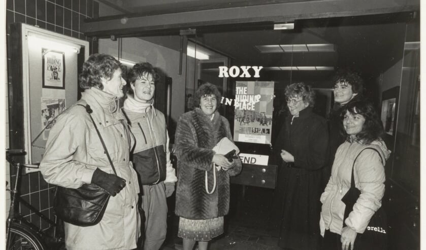 Filmtheater Roxy in de kleine Houtstraat