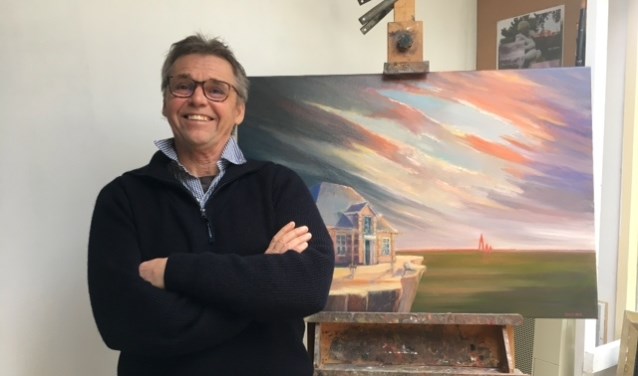 Guus Köster uit Andijk schildert met olieverf.