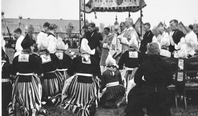 Sacramentsprocessie in Volendam