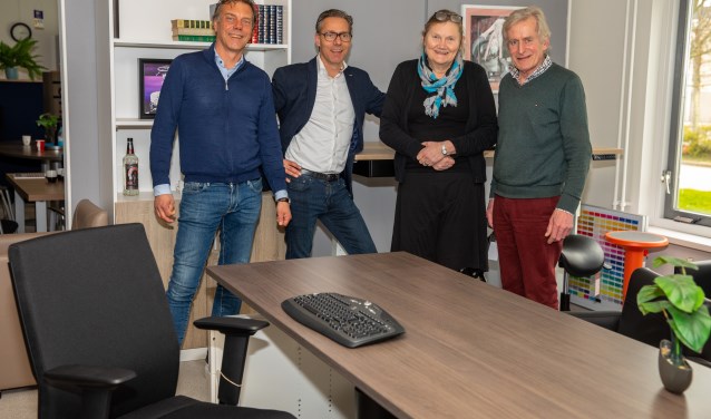 Robert en Johan Blokker en Rutie en Kees Breebaart.