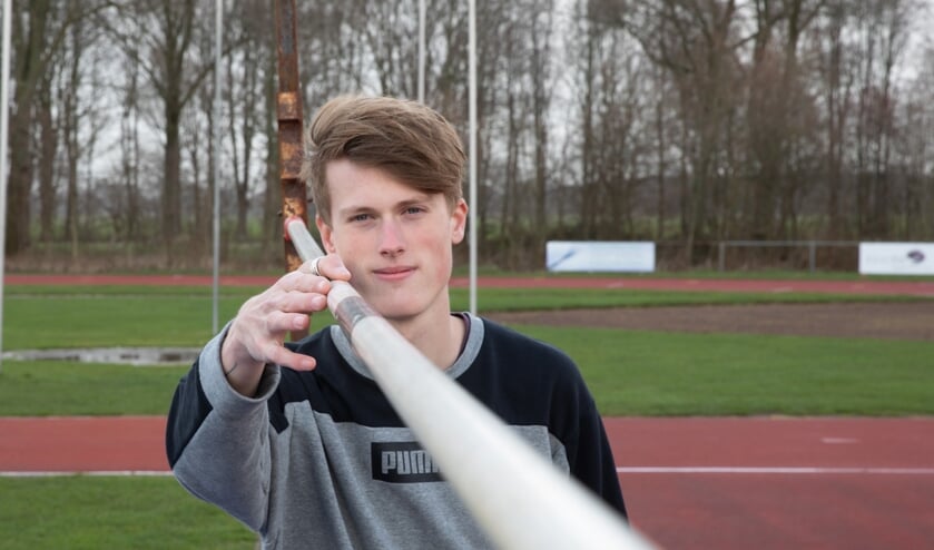 Stan Nijhuis, 1.96 lang, geboren en getogen in Egmond aan den Hoef.