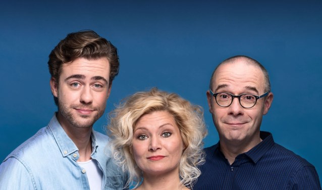 Vlnr. Beau Schneider, Hanneke Drenth en Owen Schumacher schitteren in 'Laten we eerlijk zijn'.