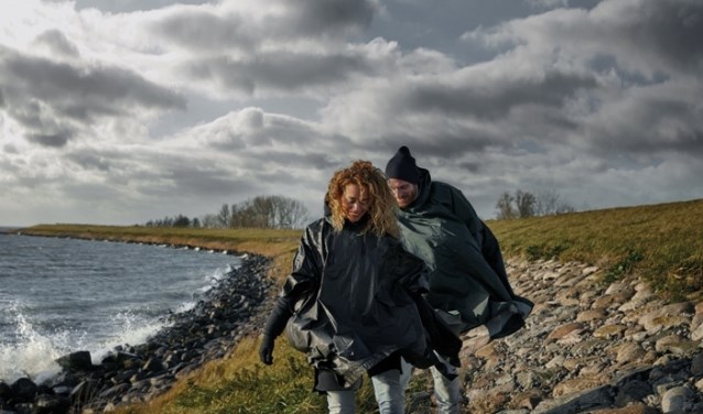 Hoe groter de storm, hoe harder de golven tegen onze dijken klotsen. De waterschappen beschermen het land tegen het water. En hoe ze dat doen, daar heb jij invloed op.