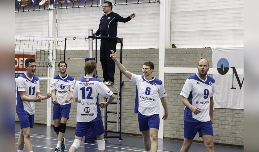 Allard Rieuwers (6) viert zijn tiende killblock.