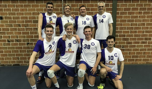 Bovenste rij: Stef Geerdink, Ralf Muijs en Bob Hartman, onderste rij: Jasper Geerdink, Milan Muijs en Jason Hartman. Bryan Jansen en Fred Jonk complementeren het team.