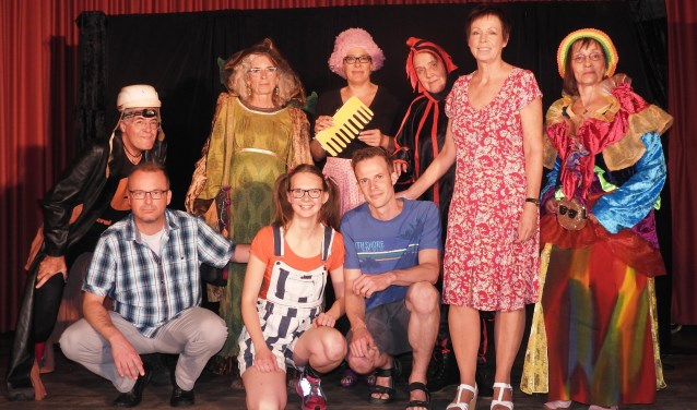 PostiljoenTheaterProducties speelt de familievoorstelling 'Op Reis'.