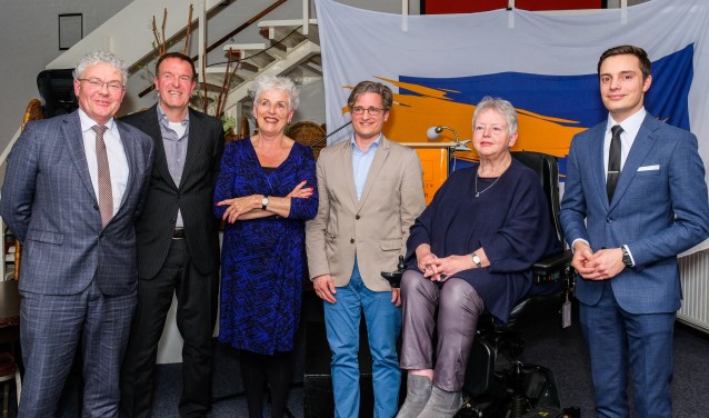 Jan Houtenbos, Erik Bekkering, Hetty Hafkamp, Antoine Tromp, Yolan Koster en Klaas Valkering.