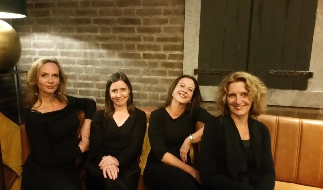 Het Event Kwartet speelt filmmuziek.