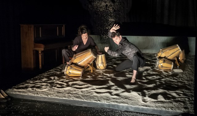 Locatietheater 'Senang' is te zien in Bergen aan Zee.